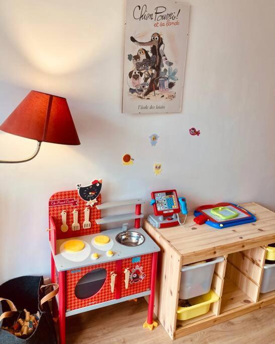 Paris : Appartement Familial Avec Parking Prive Clichy Eksteriør bilde